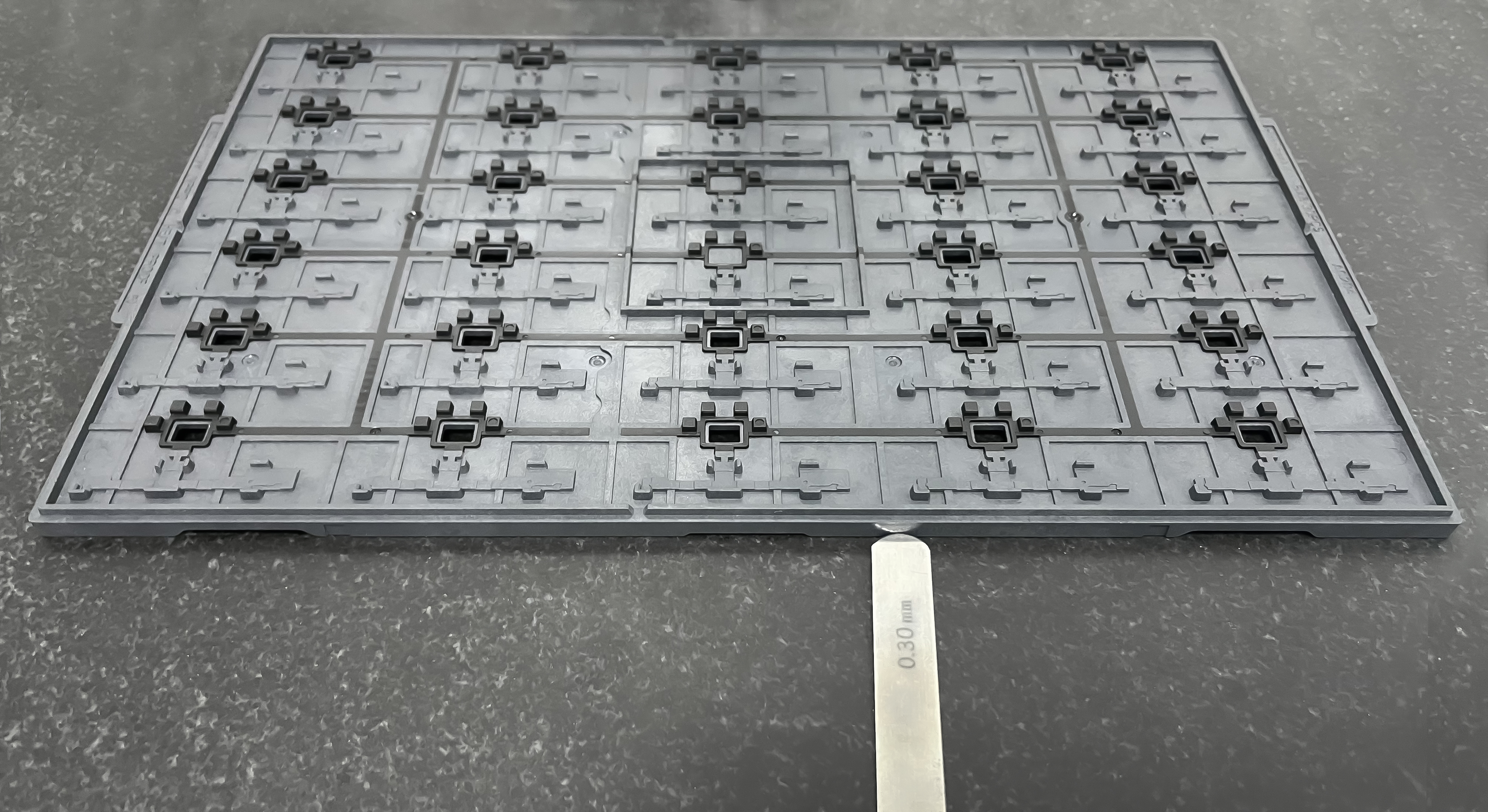 Latest company Cases about Enhancing the Warpage of JEDEC Trays to Exceed International Standards