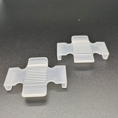 kupować Trwałe klipsy do wafli w stylu krzyżowym Przezroczysty kolor Odporność na uderzenia online manufacture
