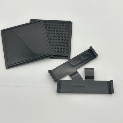 Kwadratowy design ESD IC chip tray z wysoką kompatybilnością Waffle Pack z pokrywkami i klipsami